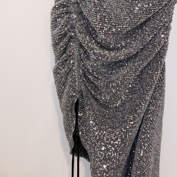 Michael Costello x Revolve Dionne Midi Dress - Picture 7 of 10